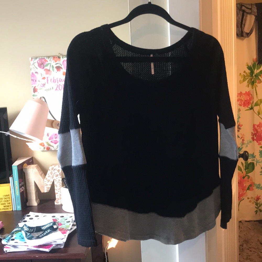 POOF! - Colorblock Thermal Top